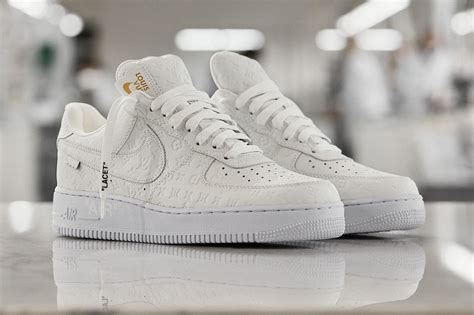 air force 1 lv white.